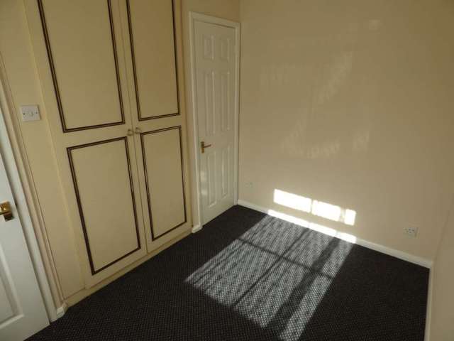  Image of 1 bedroom Flat to rent in Castle Street Luton LU1 at Castle Street  Luton, LU1 3AJ