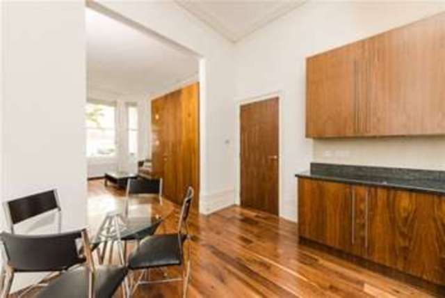  Image of 1 bedroom Flat to rent in Castletown Road London W14 at London, W14 9HF