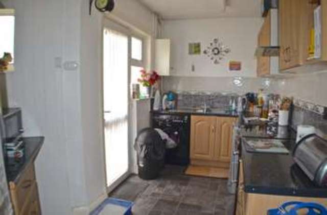  Image of 2 bedroom Bungalow for sale in Central Avenue Polegate BN26 at Central Avenue  Polegate, BN26 6HA