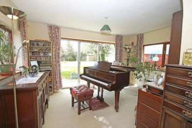  Image of 4 bedroom Detached house for sale in Chalk Road Ifold Loxwood Billingshurst RH14 at Chalk Road Ifold Billingshurst, RH14 0UD