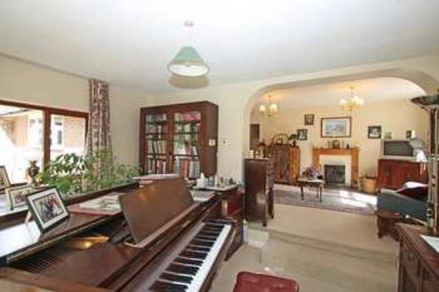 Image of 4 bedroom Detached house for sale in Chalk Road Ifold Loxwood Billingshurst RH14 at Chalk Road Ifold Billingshurst, RH14 0UD