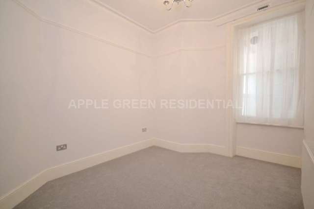  Image of 5 bedroom Apartment to rent in Cabbell Street London NW1 at Chapel Street Marylebone London, NW1 5BJ