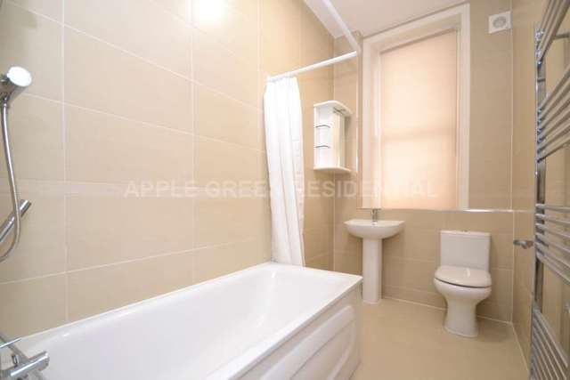  Image of 5 bedroom Apartment to rent in Cabbell Street London NW1 at Chapel Street Marylebone London, NW1 5BJ