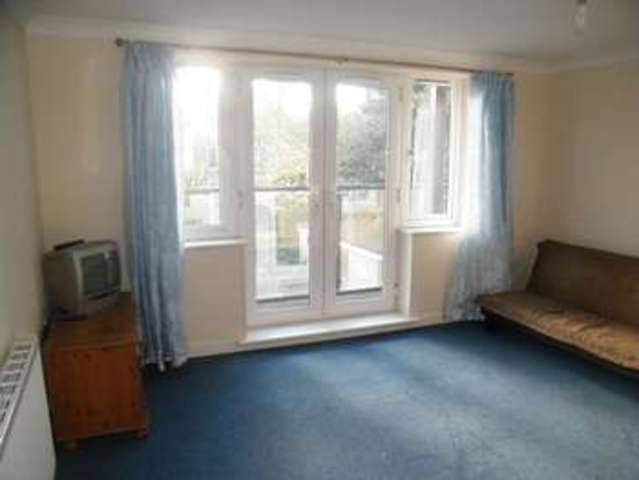 Image of 1 bedroom Flat to rent in Richmond Park Road Bournemouth BH8 at 148 Richmond Park Road  Bournemouth, BH8 8DF