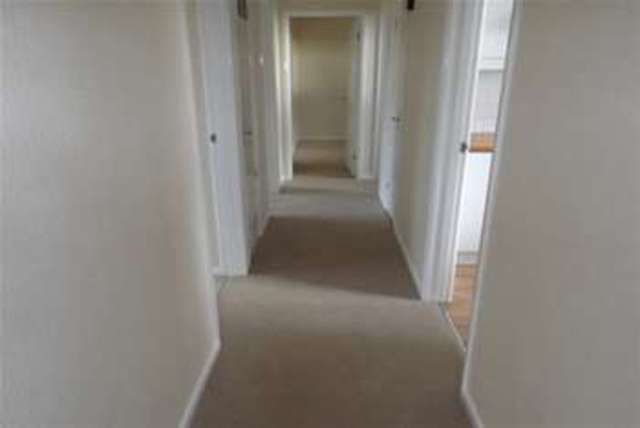  Image of 2 bedroom Maisonette to rent in Charnwood Crescent Chandler