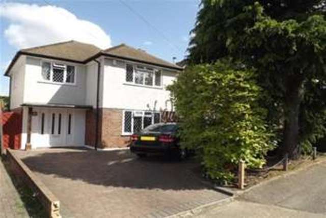  Image of 3 bedroom Detached house to rent in Orchard Road Chessington KT9 at Chessington, KT9 1AL