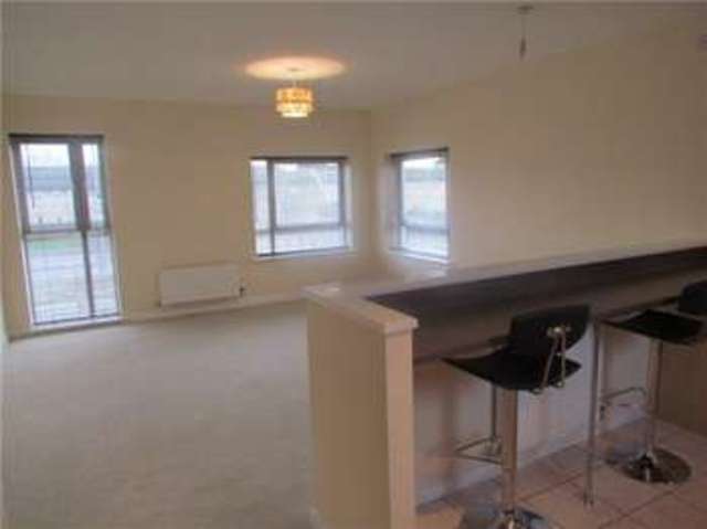  Image of 2 bedroom Apartment to rent in Chieftain Way Cambridge CB4 at Chesterton, CB4 2YE
