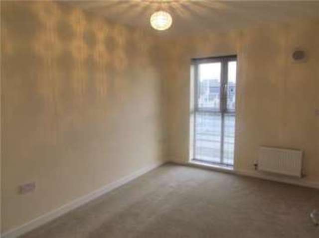  Image of 2 bedroom Apartment to rent in Chieftain Way Cambridge CB4 at Chesterton, CB4 2YE