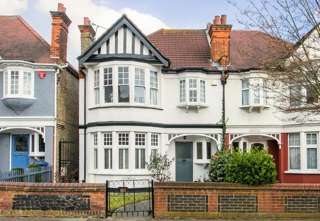  Image of 4 bedroom Detached house for sale in Chislehurst Avenue London N12 at London, N12 0HU