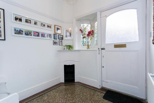 Image of 4 bedroom Detached house for sale in Chislehurst Avenue London N12 at London, N12 0HU