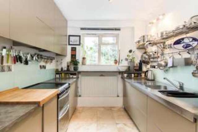  Image of 1 bedroom Flat for sale in Chiswick High Road London W4 at London  Gunnersbury, W4 3AY
