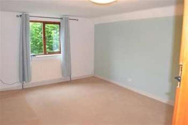  Image of 4 bedroom Property to rent in Chorleywood Bottom Chorleywood Rickmansworth WD3 at Rickmansworth, WD3 5JG
