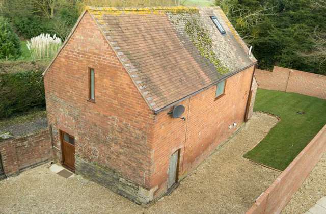  Image of 3 bedroom Detached house to rent in Churchend Twyning Tewkesbury GL20 at Church End Twyning Tewkesbury, GL20 6DA
