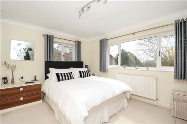  Image of 4 bedroom Detached house for sale in Churchend Twyning Tewkesbury GL20 at Twyning  Gloucestershire, GL20 6DA