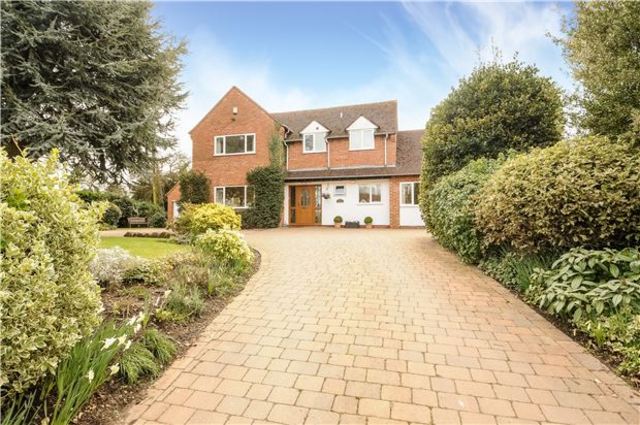  Image of 4 bedroom Detached house for sale in Churchend Twyning Tewkesbury GL20 at Twyning  Gloucestershire, GL20 6DA