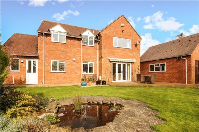  Image of 4 bedroom Detached house for sale in Churchend Twyning Tewkesbury GL20 at Twyning  Gloucestershire, GL20 6DA