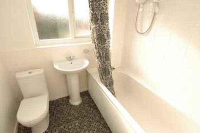  Image of 3 bedroom Semi-Detached house to rent in Cirencester Avenue Wirral CH49 at Greasby Wirral Upton, CH49 2QW
