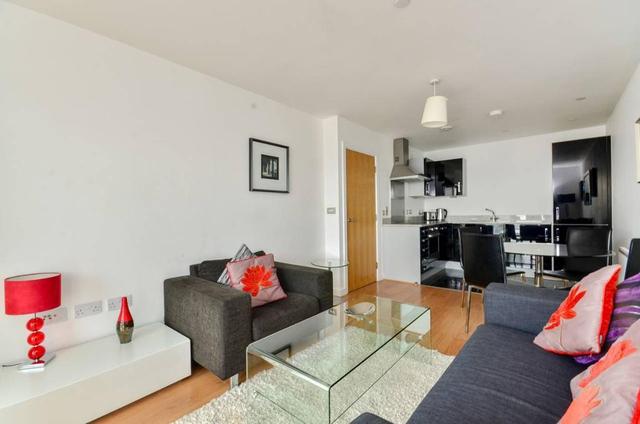  Image of 2 bedroom Flat for sale in Barge Walk London SE10 at Greenwich  London, SE10 0FP