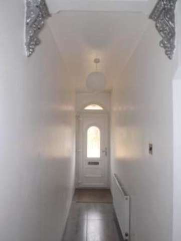  Image of 3 bedroom Detached house for sale in Clarendon Road Luton LU2 at Luton Bedfordshire Stopsley, LU2 7PJ