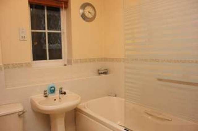  Image of 4 bedroom Detached house to rent in Clarke Crescent Kennington Ashford TN24 at Clarke Crescent Kennington Ashford, TN24 9SA