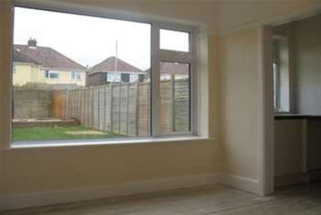  Image of 3 bedroom Detached house to rent in Cleethorpes Road Southampton SO19 at Southampton, SO19 8AT