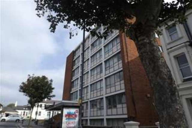  Image of 1 bedroom Flat to rent in Goldstone Villas Hove BN3 at Hove, BN3 3RX
