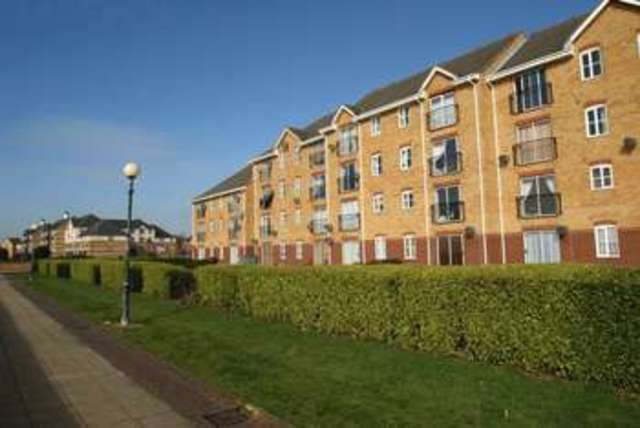  Image of 2 bedroom Flat to rent in Coal Court Grays RM17 at Coal Court  Grays, RM17 6PN