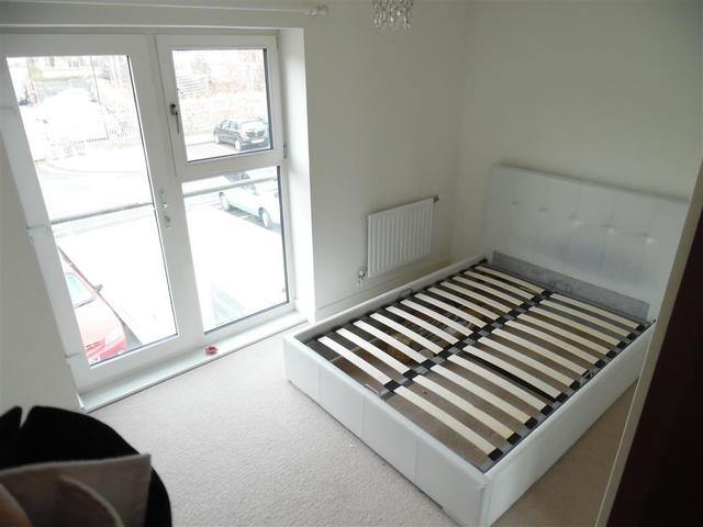  Image of 3 bedroom Detached house to rent in Colbrand Grove Birmingham B15 at Colbrand Grove  BIRMINGHAM, B15 2BS