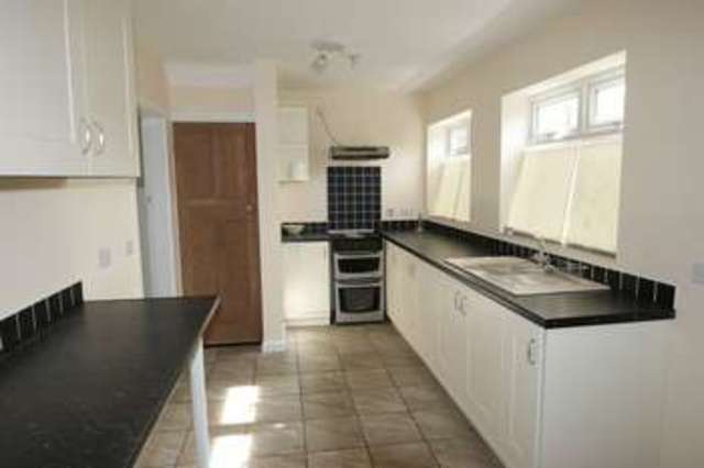  Image of 3 bedroom Terraced house to rent in Coleby Road Nottingham NG8 at Coleby Road  Broxtowe, NG8 6FR