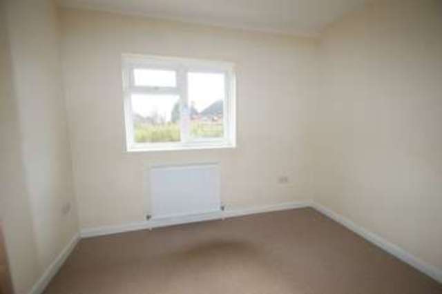 Image of 3 bedroom Terraced house to rent in Coleby Road Nottingham NG8 at Coleby Road  Broxtowe, NG8 6FR