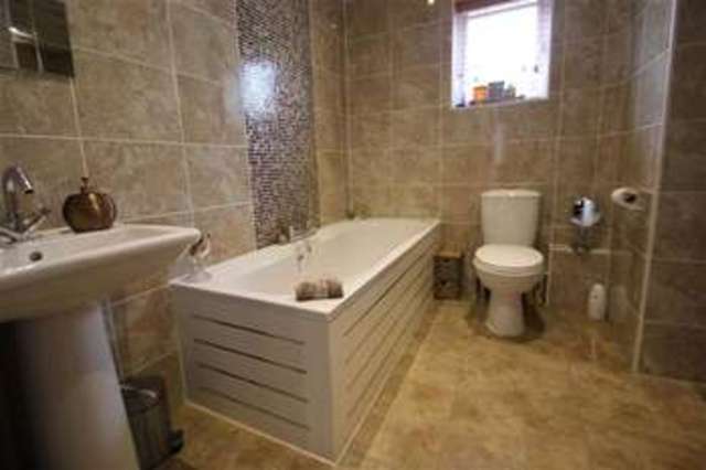  Image of 3 bedroom Bungalow for sale in Columbia Close Kesgrave Ipswich IP5 at Kesgrave, IP5 1EY