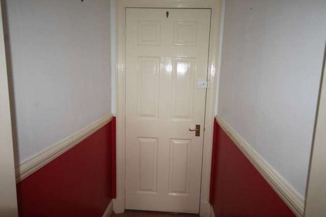  Image of 1 bedroom Apartment to rent in Colyers Lane Erith DA8 at Colyers Lane  Erith, DA8 3NP