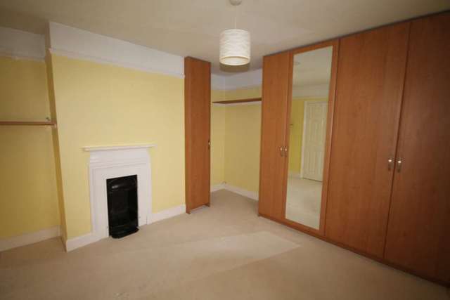  Image of 1 bedroom Apartment to rent in Colyers Lane Erith DA8 at Colyers Lane  Erith, DA8 3NP