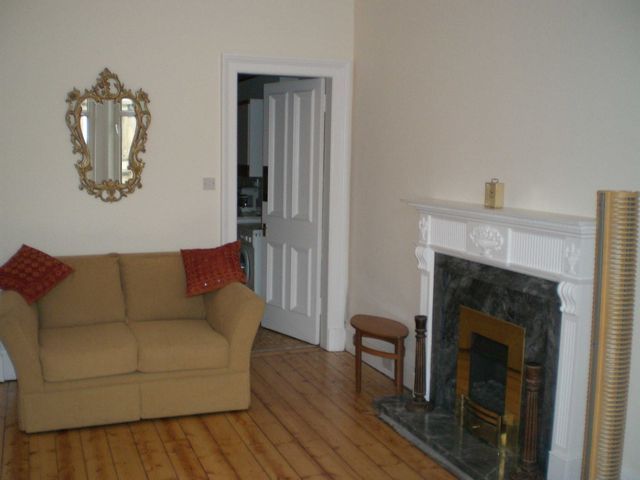  Image of 2 bedroom Flat to rent in Comely Bank Street Edinburgh EH4 at Comely Bank Edinburgh Edinburgh, EH4 1BD