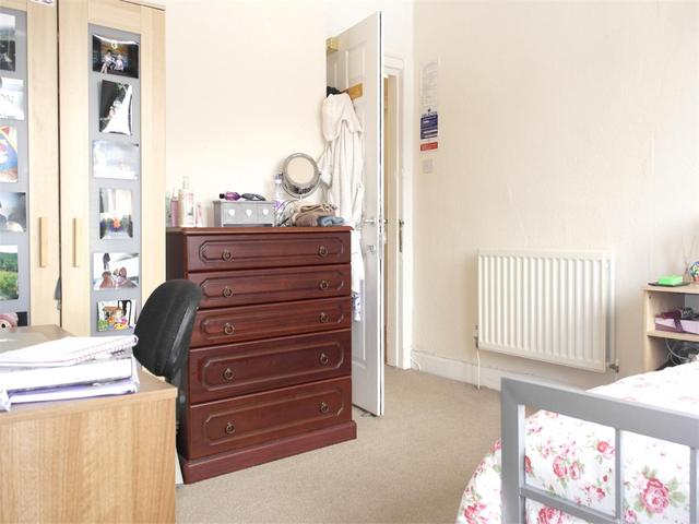  Image of 3 bedroom Flat to rent in Commercial Street Dundee DD1 at City Centre Dundee Dundee, DD1 2AP
