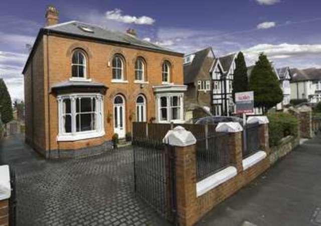  Image of 5 bedroom Semi-Detached house for sale in Compton Road Wolverhampton WV3 at Compton Road  Wolverhampton, WV3 9JX