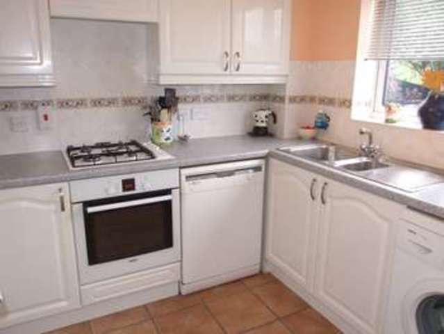  Image of 3 bedroom Semi-Detached house to rent in Cooke Rise Warfield Bracknell RG42 at Warfield Bracknell Newell Green, RG42 2QN
