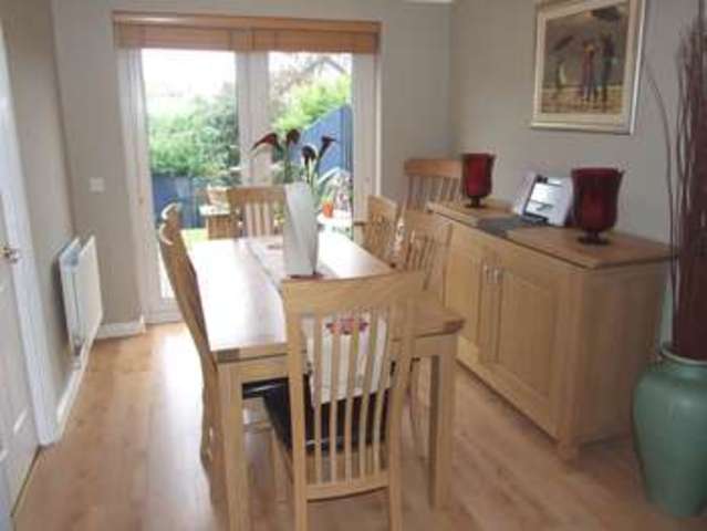  Image of 3 bedroom Semi-Detached house to rent in Cooke Rise Warfield Bracknell RG42 at Warfield Bracknell Newell Green, RG42 2QN