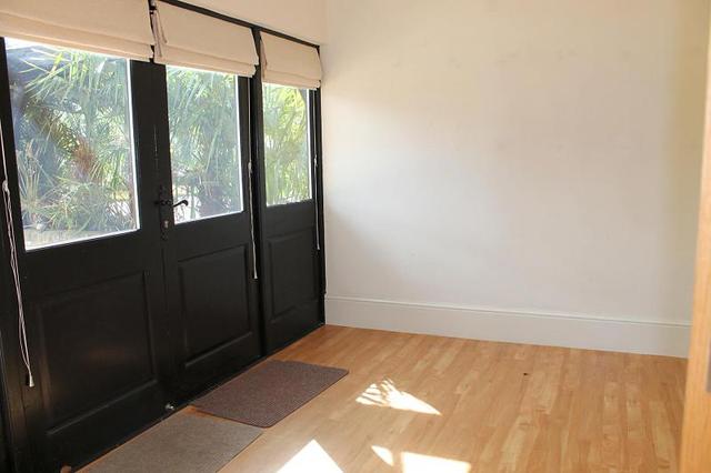  Image of 2 bedroom Apartment to rent in Coombe Hall Park East Grinstead RH19 at East Grinstead, RH19 4JJ