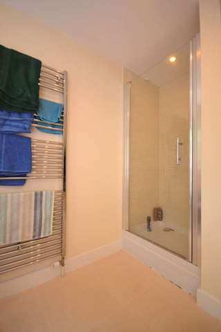  Image of 2 bedroom Apartment to rent in Reading Road Wokingham RG41 at Copper Beech Place  Wokingham, RG41 1HB
