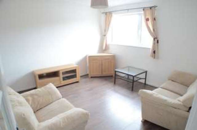  Image of 1 bedroom Flat to rent in Cornmill Crescent Alphington Exeter EX2 at Corn Mill Crescent, Alphington  Exeter, EX2 8TP