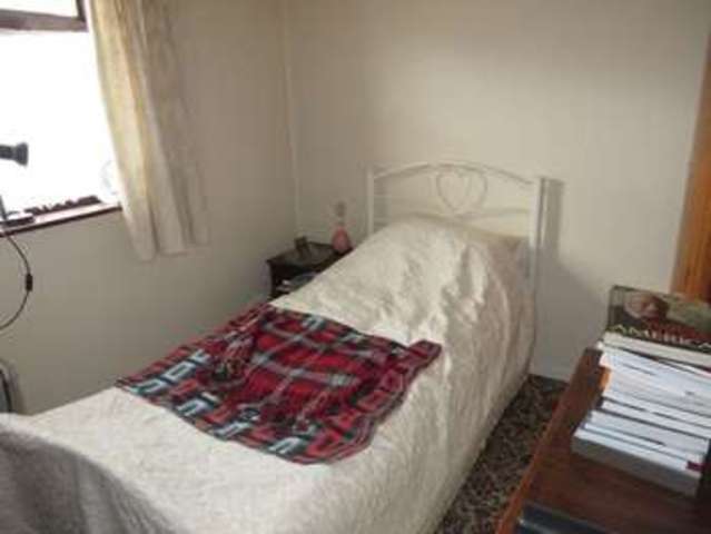  Image of 3 bedroom Terraced house for sale in Cornwall Avenue Oldbury B68 at Cornwall Avenue  Oldbury, B68 0SW