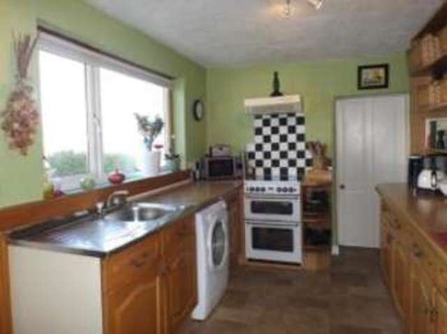  Image of 2 bedroom Semi-Detached house for sale in Craigallian Avenue Cambuslang Glasgow G72 at Cambuslang Glasgow Flemington, G72 8RP