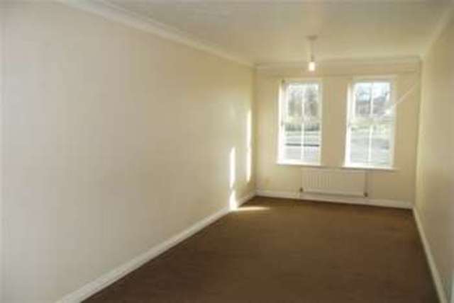  Image of 2 bedroom Property to rent in Crane Close Gosport PO13 at Gosport, PO13 0AJ