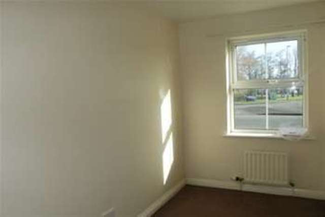  Image of 2 bedroom Property to rent in Crane Close Gosport PO13 at Gosport, PO13 0AJ