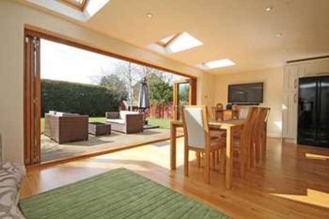  Image of 3 bedroom Detached house for sale in Cranham Avenue Billingshurst RH14 at Billingshurst, RH14 9EN