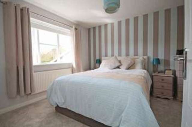  Image of 3 bedroom Detached house for sale in Cranham Avenue Billingshurst RH14 at Billingshurst, RH14 9EN