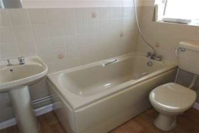  Image of 2 bedroom Bungalow to rent in Craven Road Chandler