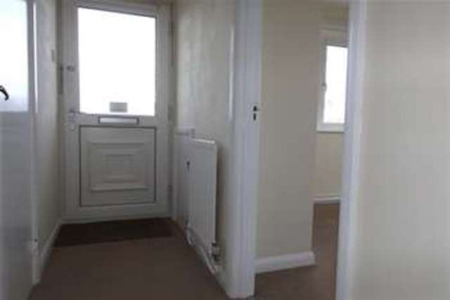  Image of 2 bedroom Bungalow to rent in Craven Road Chandler