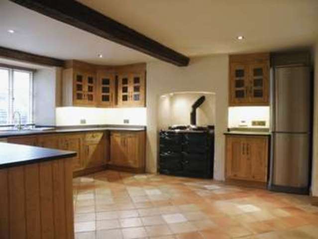  Image of 5 bedroom Detached house to rent in Middle Street Misterton Crewkerne TA18 at Crewkerne, TA18 8LU
